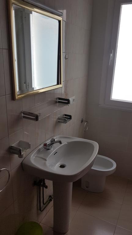 Hostal Orly Camponaraya المظهر الخارجي الصورة